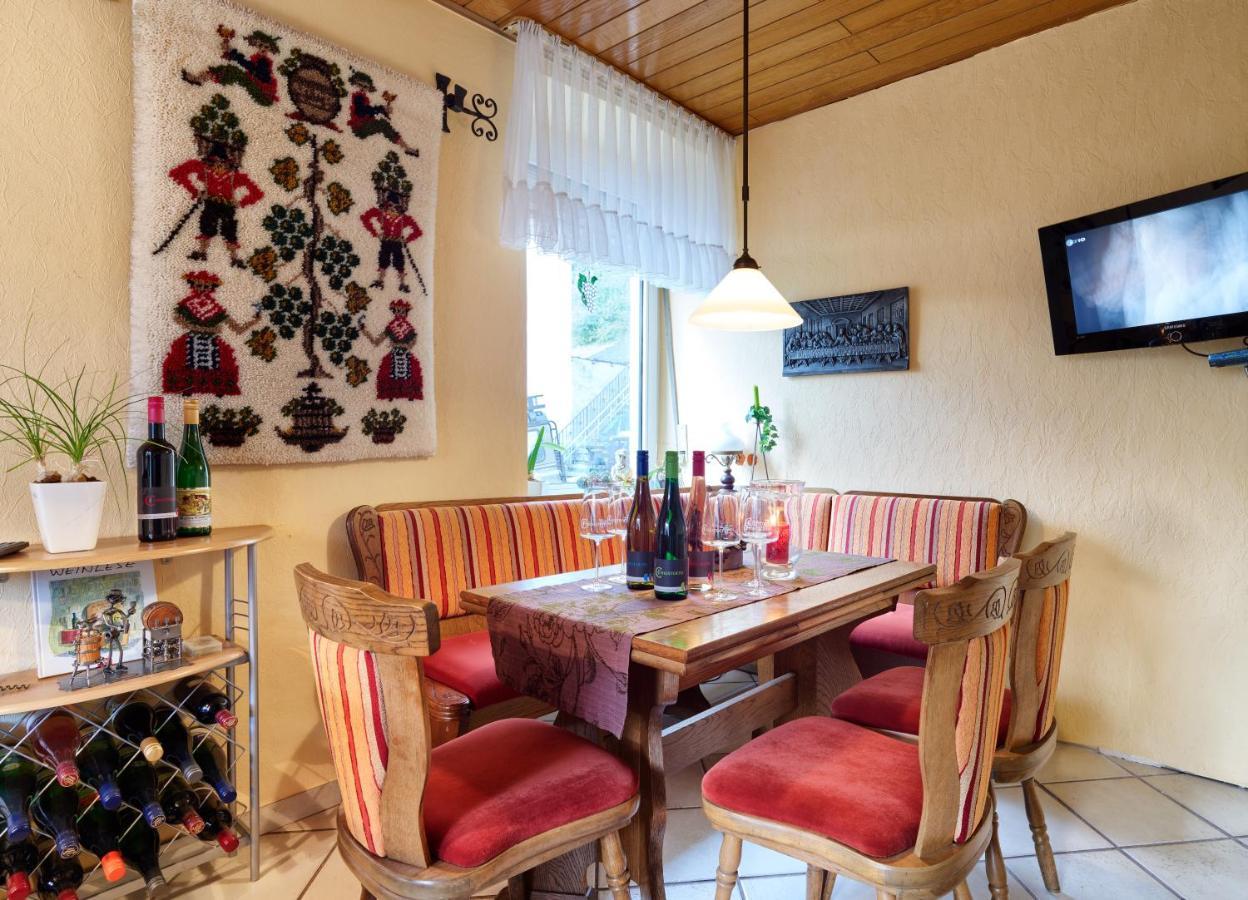 Weingut Christoffel Apartment Kövenig Екстериор снимка